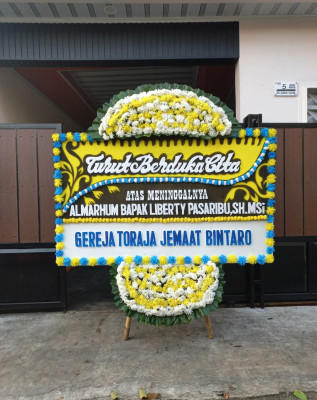 Papan Bunga Duka di Loano