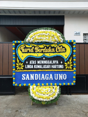 Papan Bunga Duka di Loano